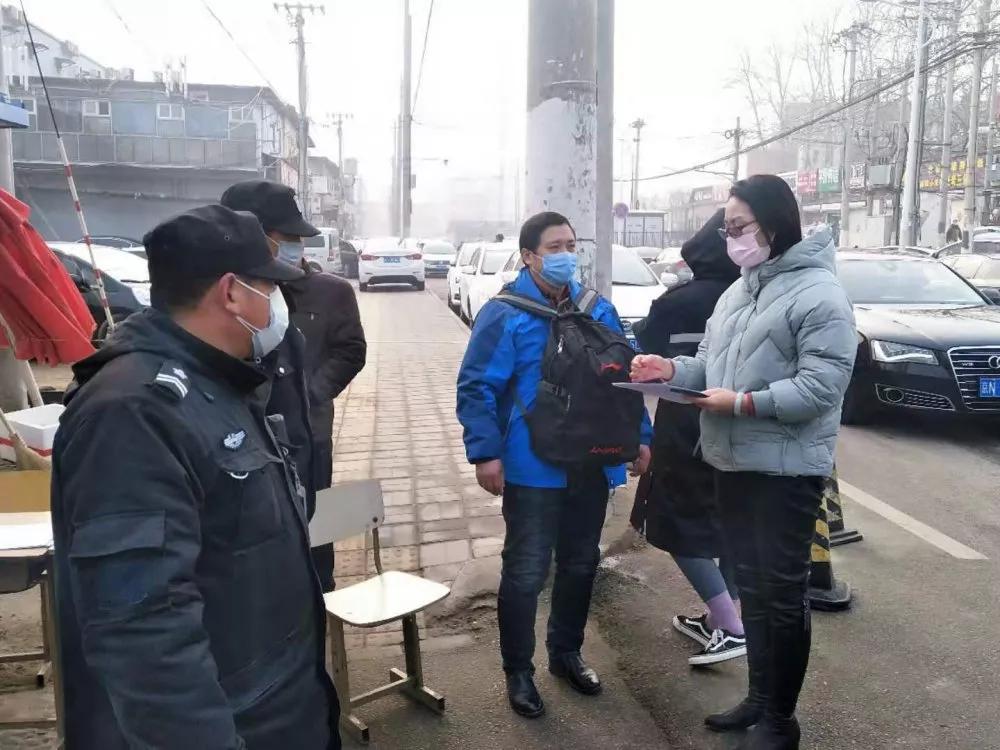 CCTV5体育新闻女主持人，体育传播的铿锵玫瑰